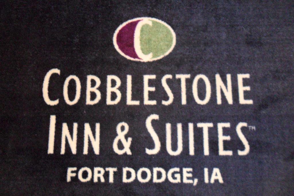 Cobblestone Inn & Suites - 포트닷지 외부 사진